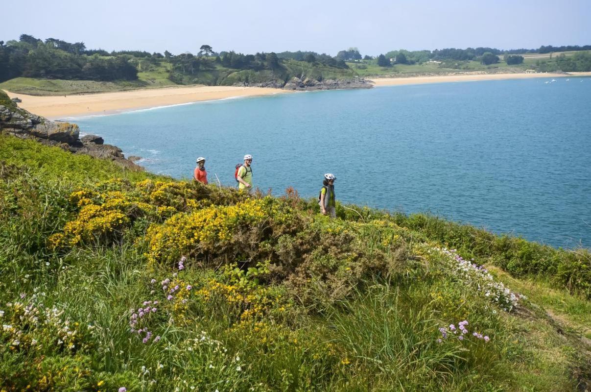 La Pahorie Panzió Saint-Méloir-des-Ondes Kültér fotó
